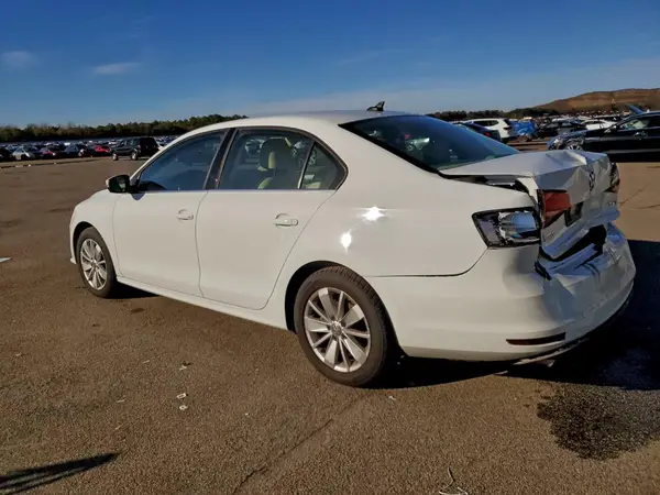 3VWD67AJ4GM261670 2016 VOLKSWAGEN JETTA - Image 2
