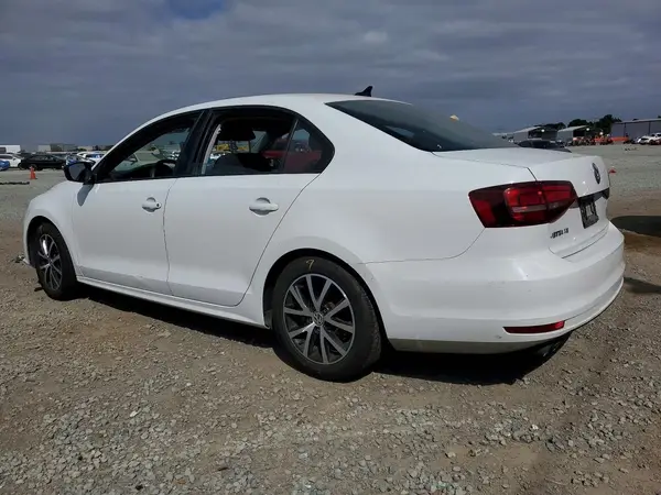 3VWD67AJ4GM266383 2016 VOLKSWAGEN JETTA - Image 2