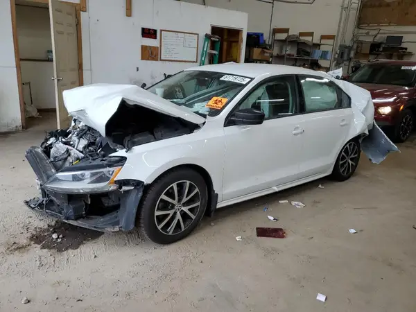 3VWD67AJ4GM295642 2016 VOLKSWAGEN JETTA - Image 1