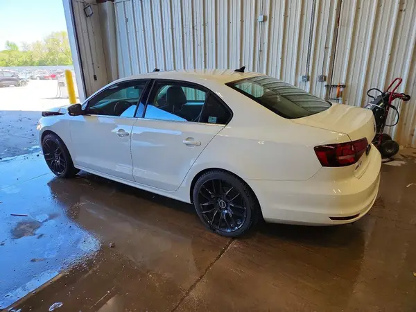 3VWD67AJ4GM322533 2016 VOLKSWAGEN JETTA - Image 2