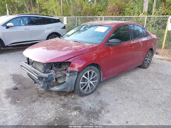 3VWD67AJ4GM365642 2016 VOLKSWAGEN JETTA - Image 2