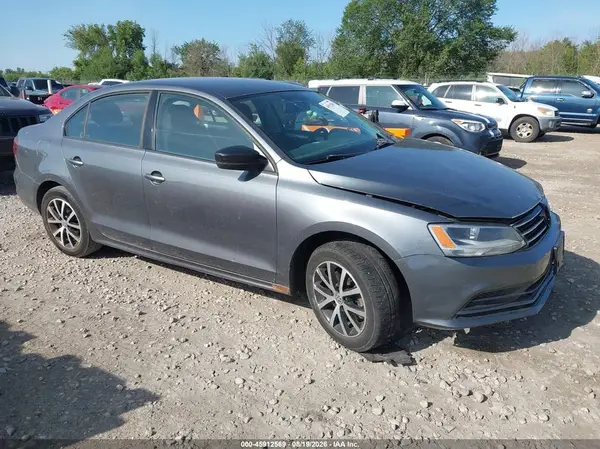 3VWD67AJ4GM389178 2016 VOLKSWAGEN JETTA - Image 1
