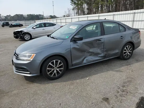 3VWD67AJ5GM239046 2016 VOLKSWAGEN JETTA - Image 1