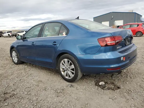 3VWD67AJ5GM241296 2016 VOLKSWAGEN JETTA - Image 2