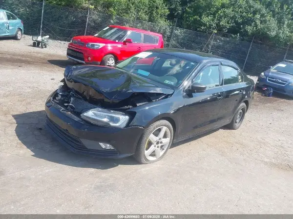 3VWD67AJ5GM253707 2016 VOLKSWAGEN JETTA - Image 2
