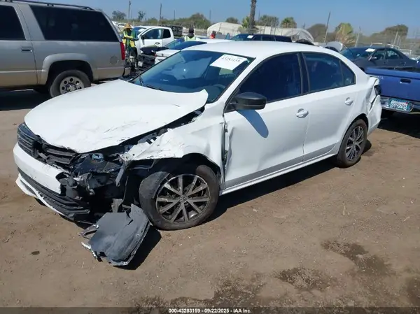 3VWD67AJ5GM265789 2016 VOLKSWAGEN JETTA - Image 2