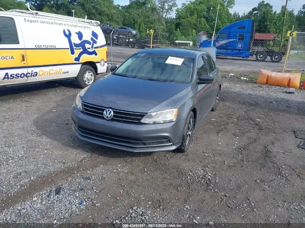 3VWD67AJ5GM267249 2016 VOLKSWAGEN JETTA - Image 2