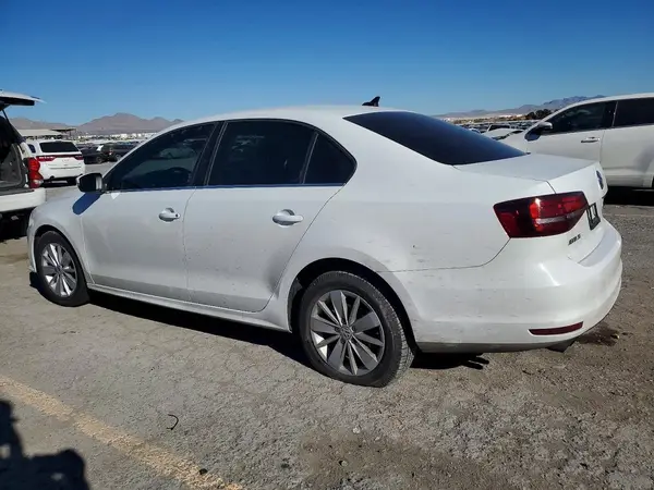 3VWD67AJ5GM325750 2016 VOLKSWAGEN JETTA - Image 2