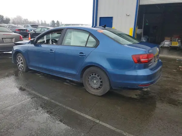 3VWD67AJ5GM359039 2016 VOLKSWAGEN JETTA - Image 2