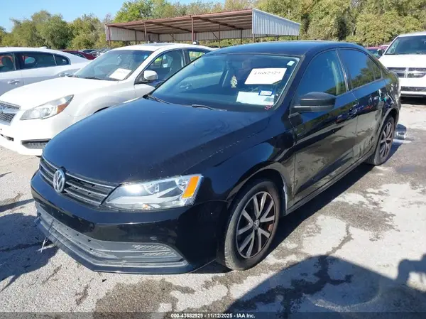 3VWD67AJ5GM368680 2016 VOLKSWAGEN JETTA - Image 2