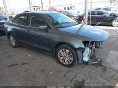 3VWD67AJ5GM374561 2016 VOLKSWAGEN JETTA