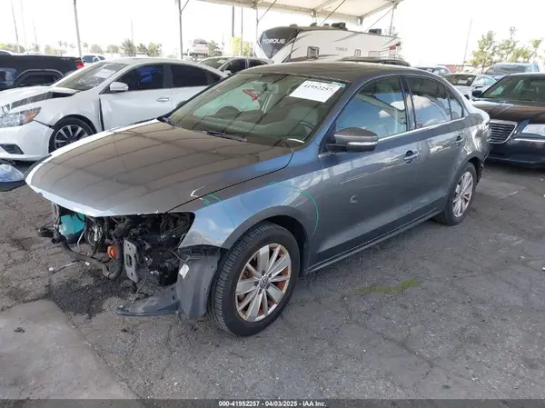 3VWD67AJ5GM374561 2016 VOLKSWAGEN JETTA - Image 2