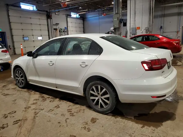 3VWD67AJ5GM390629 2016 VOLKSWAGEN JETTA - Image 2