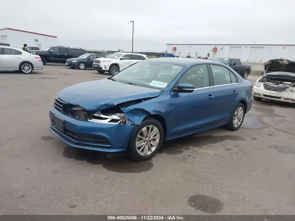 3VWD67AJ5GM415187 2016 VOLKSWAGEN JETTA - Image 2