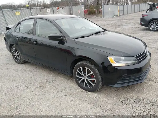 3VWD67AJ6GM226547 2016 VOLKSWAGEN JETTA - Image 1
