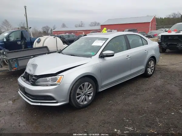 3VWD67AJ6GM229092 2016 VOLKSWAGEN JETTA - Image 2