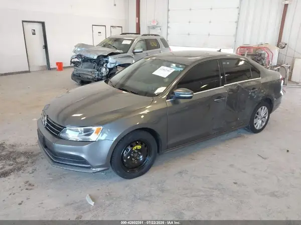 3VWD67AJ6GM236401 2016 VOLKSWAGEN JETTA - Image 2