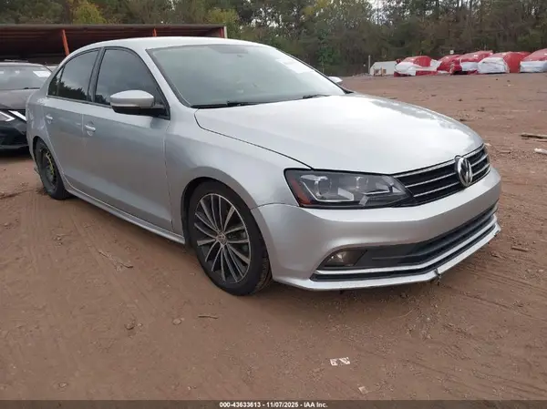 3VWD67AJ6GM315938 2016 VOLKSWAGEN JETTA - Image 1