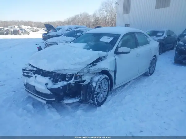 3VWD67AJ6GM320430 2016 VOLKSWAGEN JETTA - Image 2