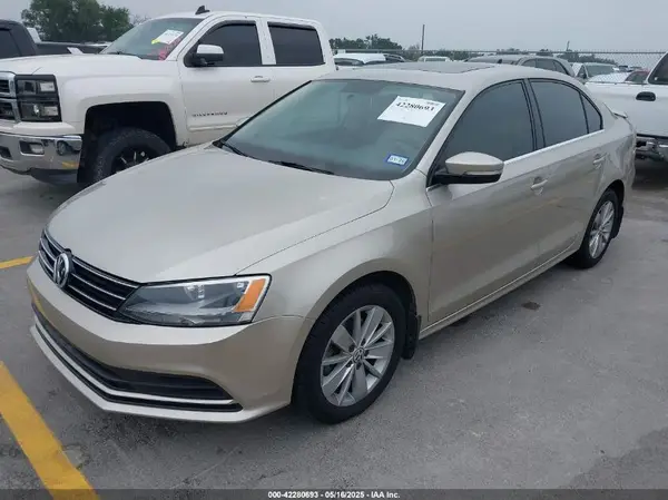 3VWD67AJ6GM323098 2016 VOLKSWAGEN JETTA - Image 2