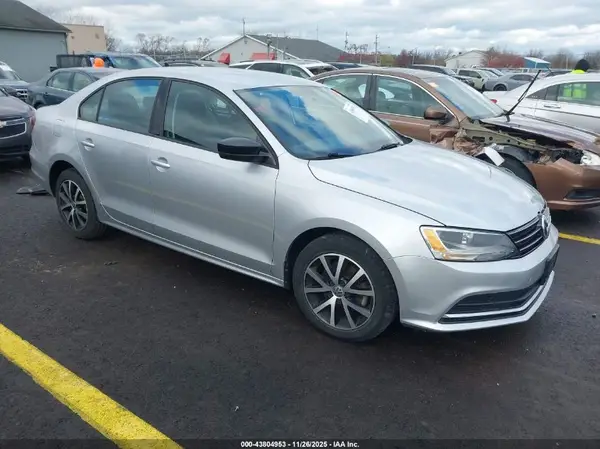 3VWD67AJ6GM343156 2016 VOLKSWAGEN JETTA - Image 1