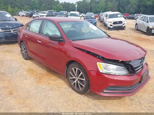 3VWD67AJ6GM351970 2016 VOLKSWAGEN JETTA - Image 1