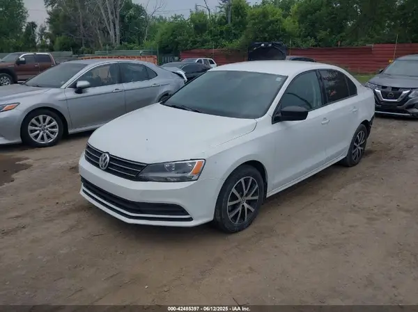 3VWD67AJ6GM359096 2016 VOLKSWAGEN JETTA - Image 2
