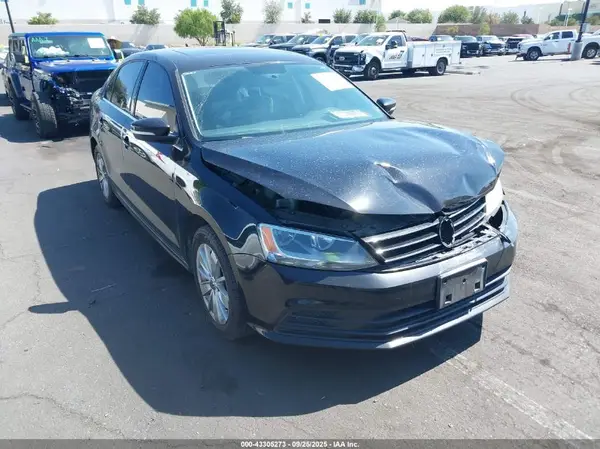 3VWD67AJ6GM387979 2016 VOLKSWAGEN JETTA - Image 1