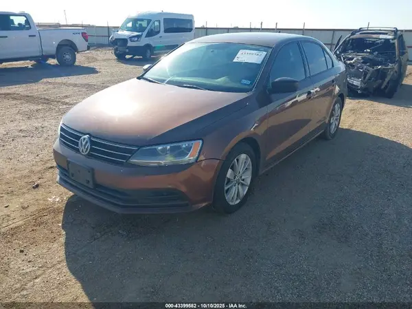 3VWD67AJ6GM391823 2016 VOLKSWAGEN JETTA - Image 2