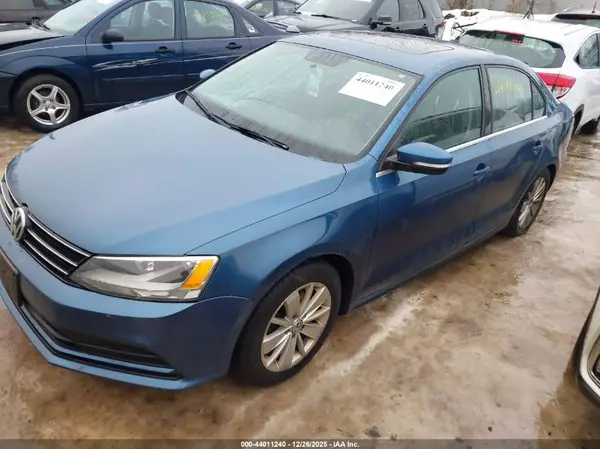 3VWD67AJ7GM212365 2016 VOLKSWAGEN JETTA - Image 2