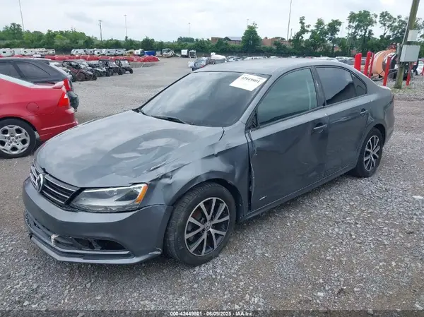 3VWD67AJ7GM221048 2016 VOLKSWAGEN JETTA - Image 2
