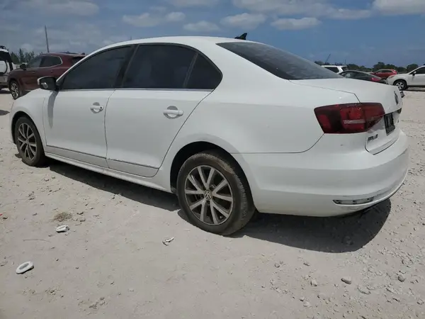 3VWD67AJ7GM231482 2016 VOLKSWAGEN JETTA - Image 2