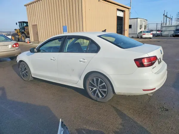 3VWD67AJ7GM234432 2016 VOLKSWAGEN JETTA - Image 2