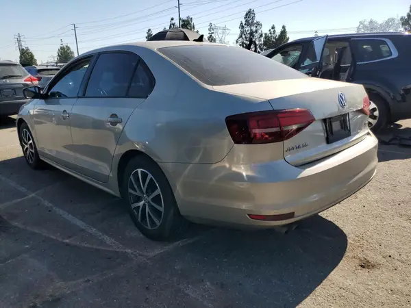 3VWD67AJ7GM239260 2016 VOLKSWAGEN JETTA - Image 2