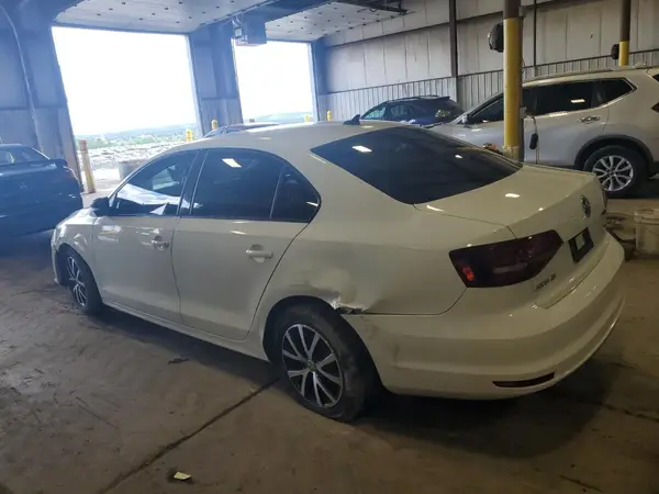 3VWD67AJ7GM259590 2016 VOLKSWAGEN JETTA - Image 2