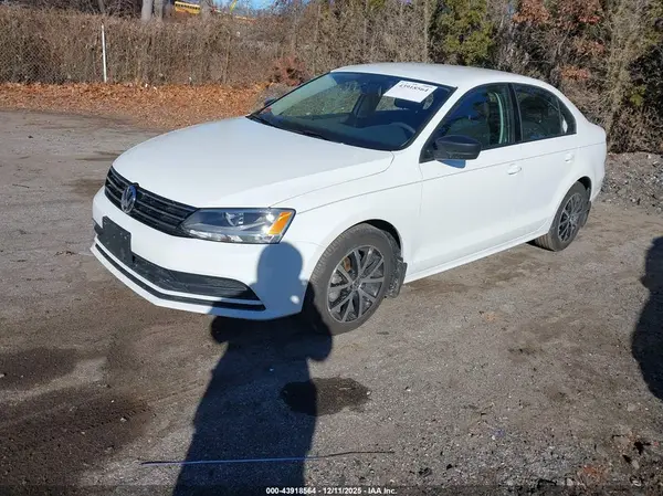 3VWD67AJ7GM298566 2016 VOLKSWAGEN JETTA - Image 2