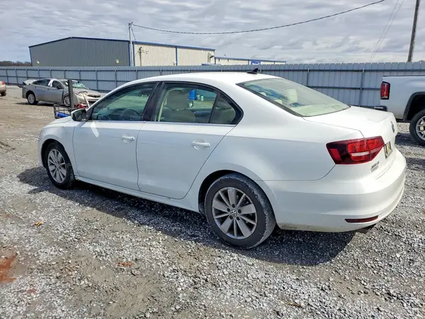 3VWD67AJ7GM312613 2016 VOLKSWAGEN JETTA - Image 2