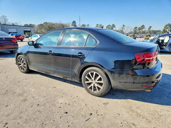3VWD67AJ7GM371791 2016 VOLKSWAGEN JETTA - Image 2