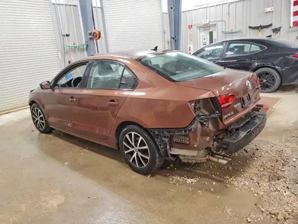3VWD67AJ7GM373931 2016 VOLKSWAGEN JETTA - Image 2