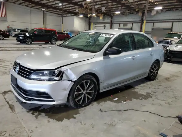 3VWD67AJ8GM217302 2016 VOLKSWAGEN JETTA - Image 1