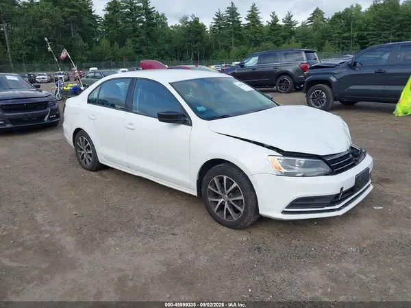 3VWD67AJ8GM229613 2016 VOLKSWAGEN JETTA - Image 1