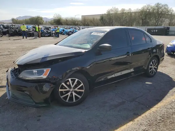 3VWD67AJ8GM242412 2016 VOLKSWAGEN JETTA - Image 1