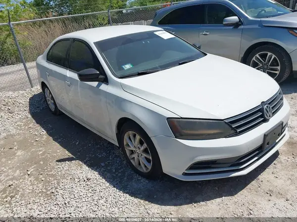 3VWD67AJ8GM252518 2016 VOLKSWAGEN JETTA - Image 1