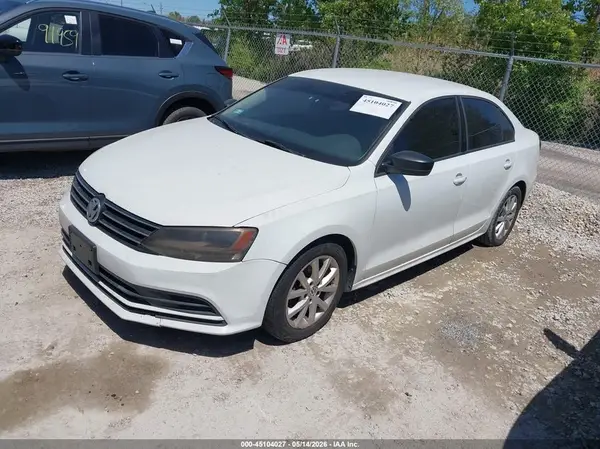 3VWD67AJ8GM252518 2016 VOLKSWAGEN JETTA - Image 2