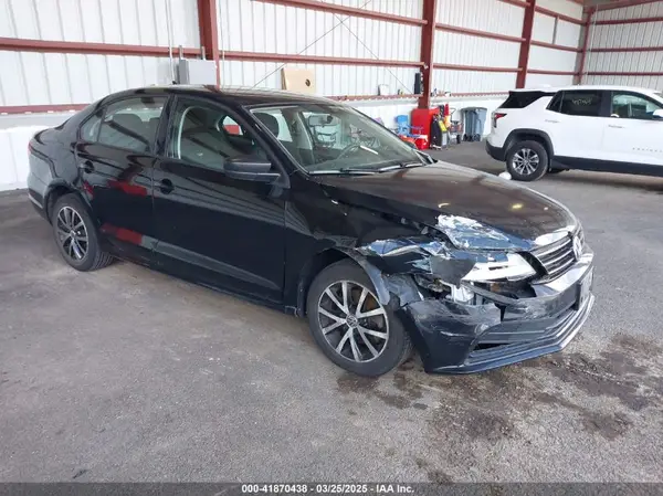 3VWD67AJ8GM316539 2016 VOLKSWAGEN JETTA - Image 1