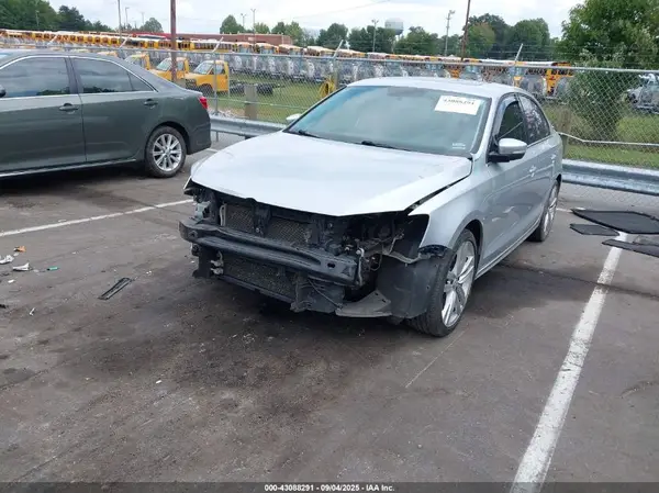 3VWD67AJ8GM348830 2016 VOLKSWAGEN JETTA - Image 2