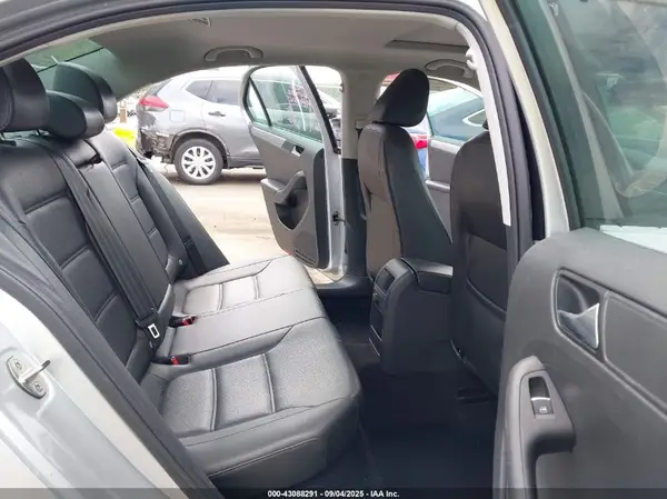 3VWD67AJ8GM348830 2016 VOLKSWAGEN JETTA - Image 8