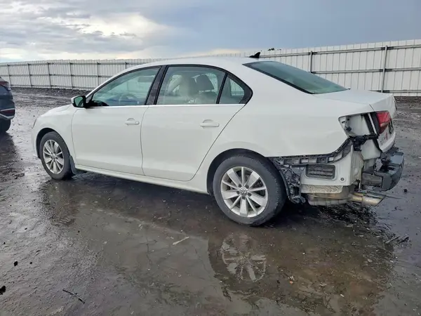 3VWD67AJ8GM363182 2016 VOLKSWAGEN JETTA - Image 2