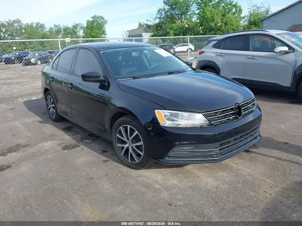 3VWD67AJ8GM390589 2016 VOLKSWAGEN JETTA - Image 1