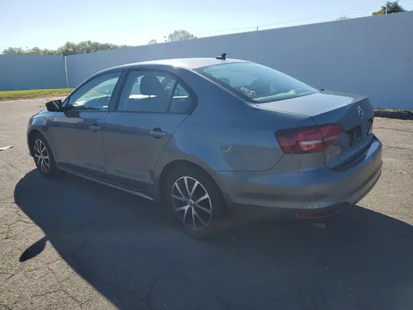 3VWD67AJ9GM205420 2016 VOLKSWAGEN JETTA - Image 2